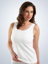 Load image into Gallery viewer, Sport Tank with Wirefree Shelf Full Figure Bra (5100) White